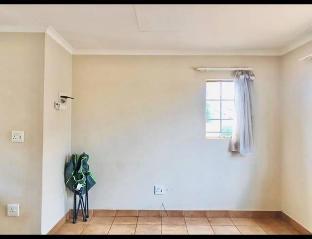 2 BEDROOM FREEHOLD FOR SALE IN SKY CITY